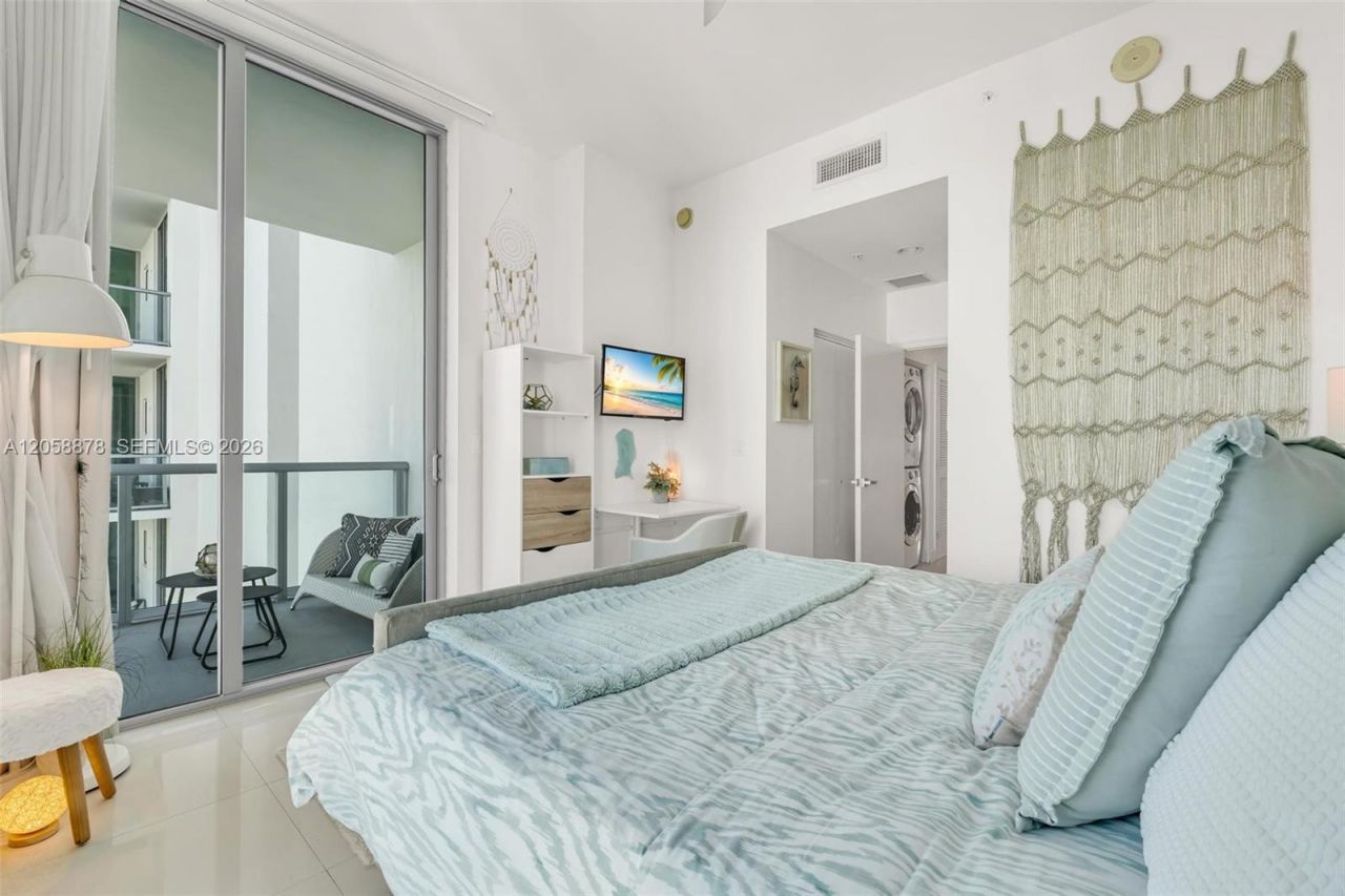 7930 East Dr, Unit 1408, North Bay Village, FL 33141 Photo