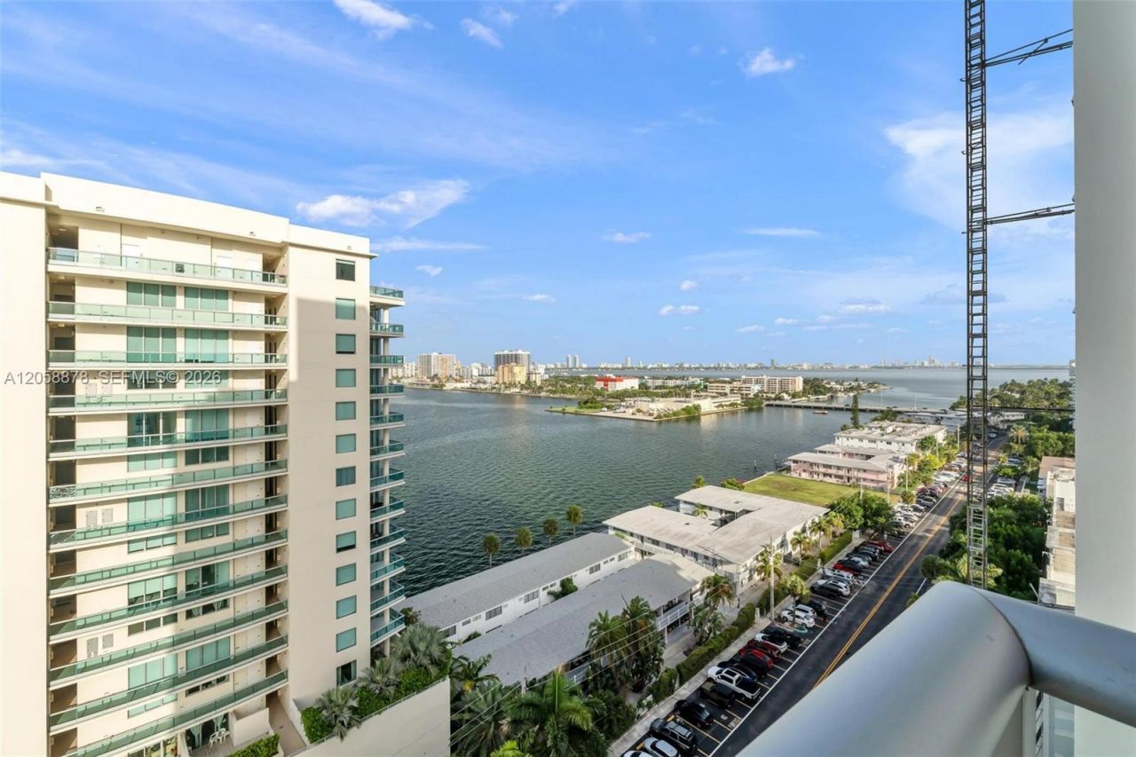 7930 East Dr, Unit 1408, North Bay Village, FL 33141 Photo