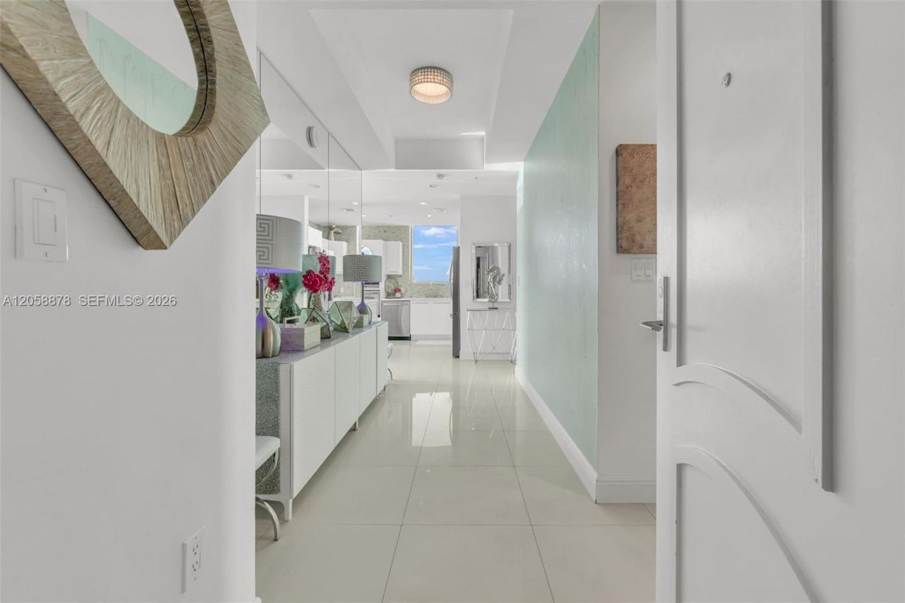 7930 East Dr, Unit 1408, North Bay Village, FL 33141 Photo