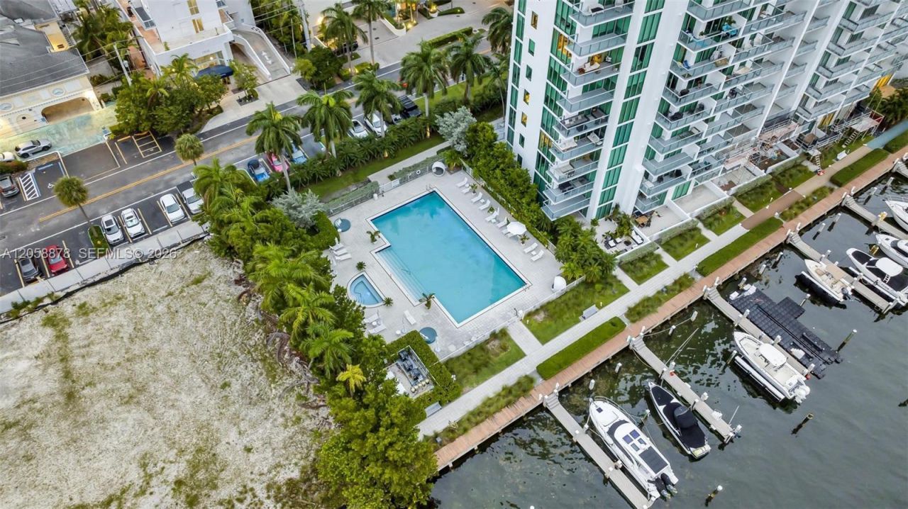 7930 East Dr, Unit 1408, North Bay Village, FL 33141 Photo