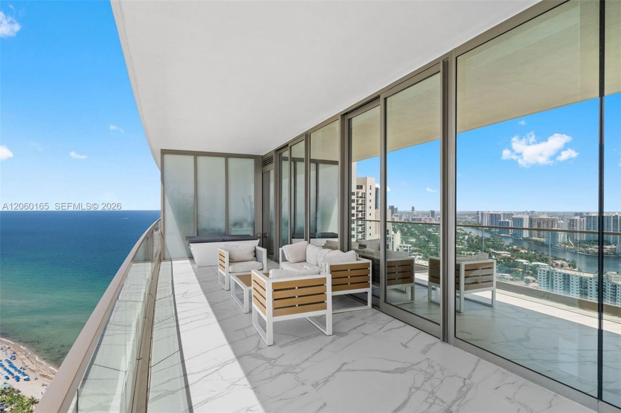 18975 Collins Ave , Unit 3303, Sunny Isles Beach, FL 33160 Photo