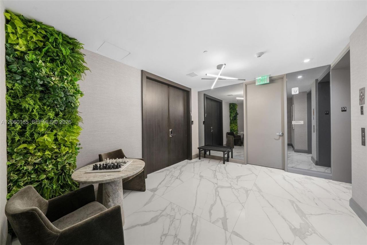 18975 Collins Ave , Unit 3303, Sunny Isles Beach, FL 33160 Photo