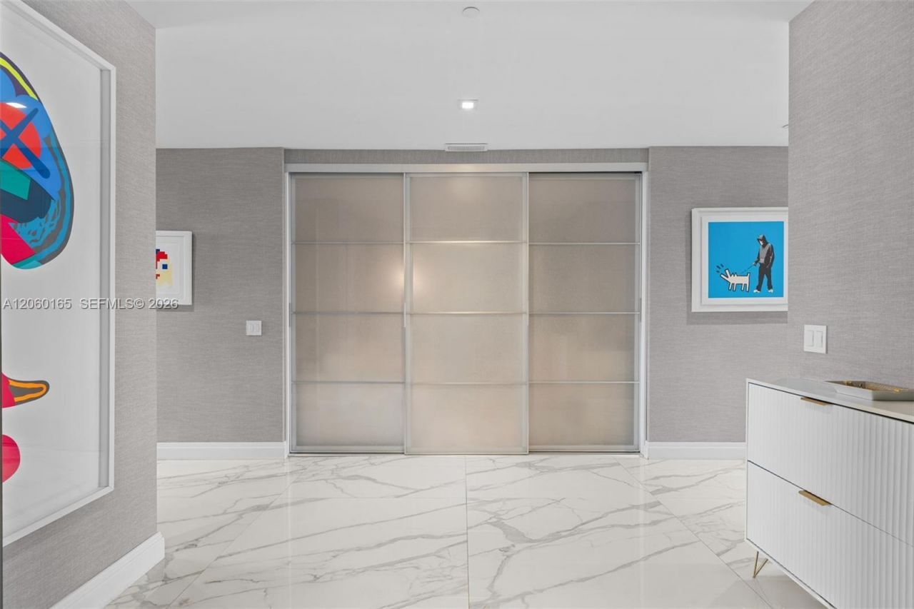 18975 Collins Ave , Unit 3303, Sunny Isles Beach, FL 33160 Photo