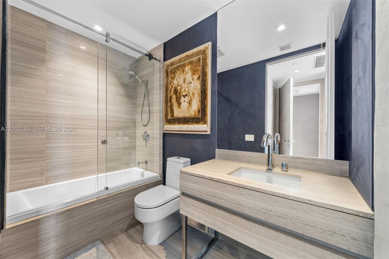 18975 Collins Ave , Unit 3303, Sunny Isles Beach, FL 33160 Photo