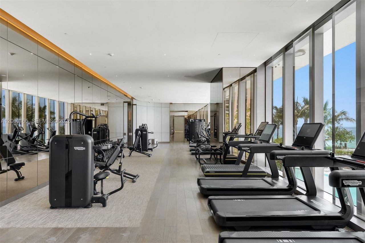18975 Collins Ave , Unit 3303, Sunny Isles Beach, FL 33160 Photo