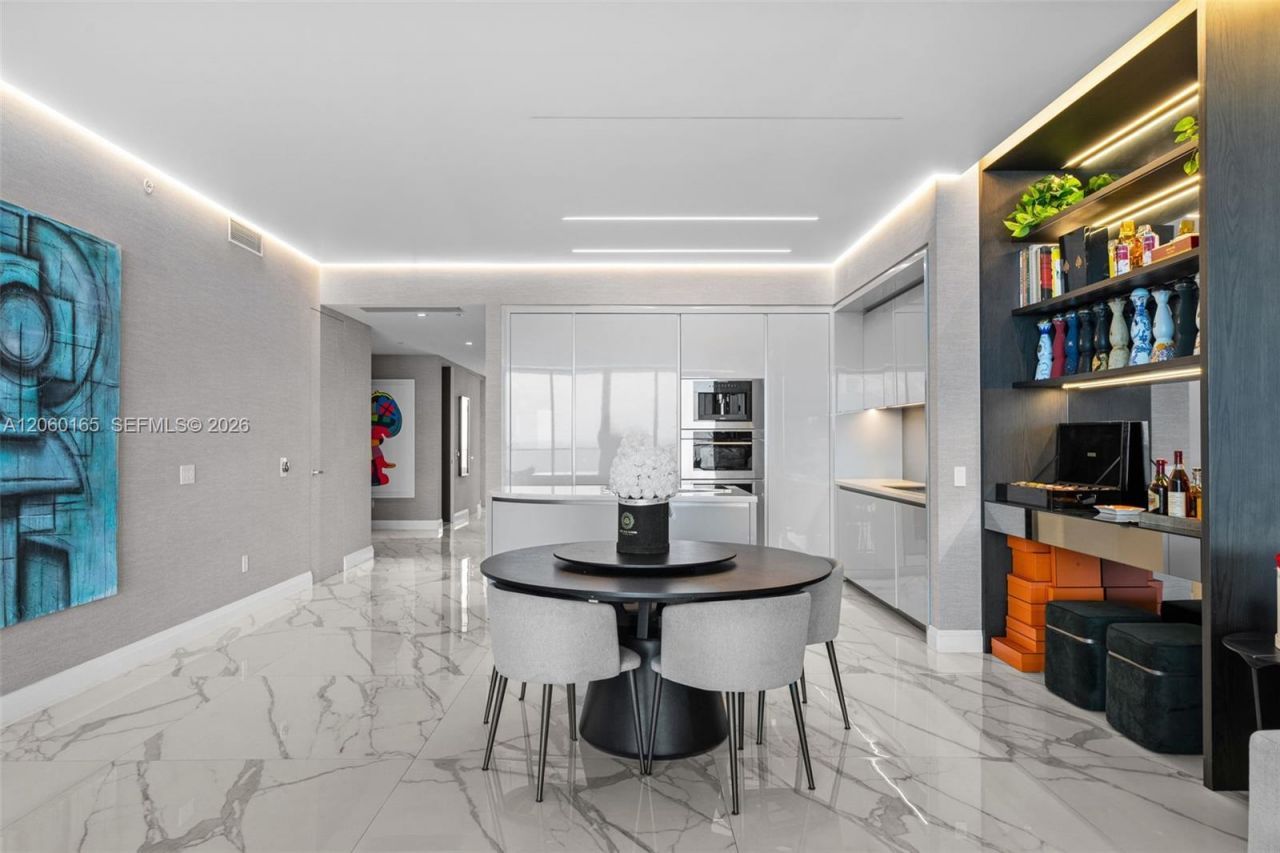18975 Collins Ave , Unit 3303, Sunny Isles Beach, FL 33160 Photo