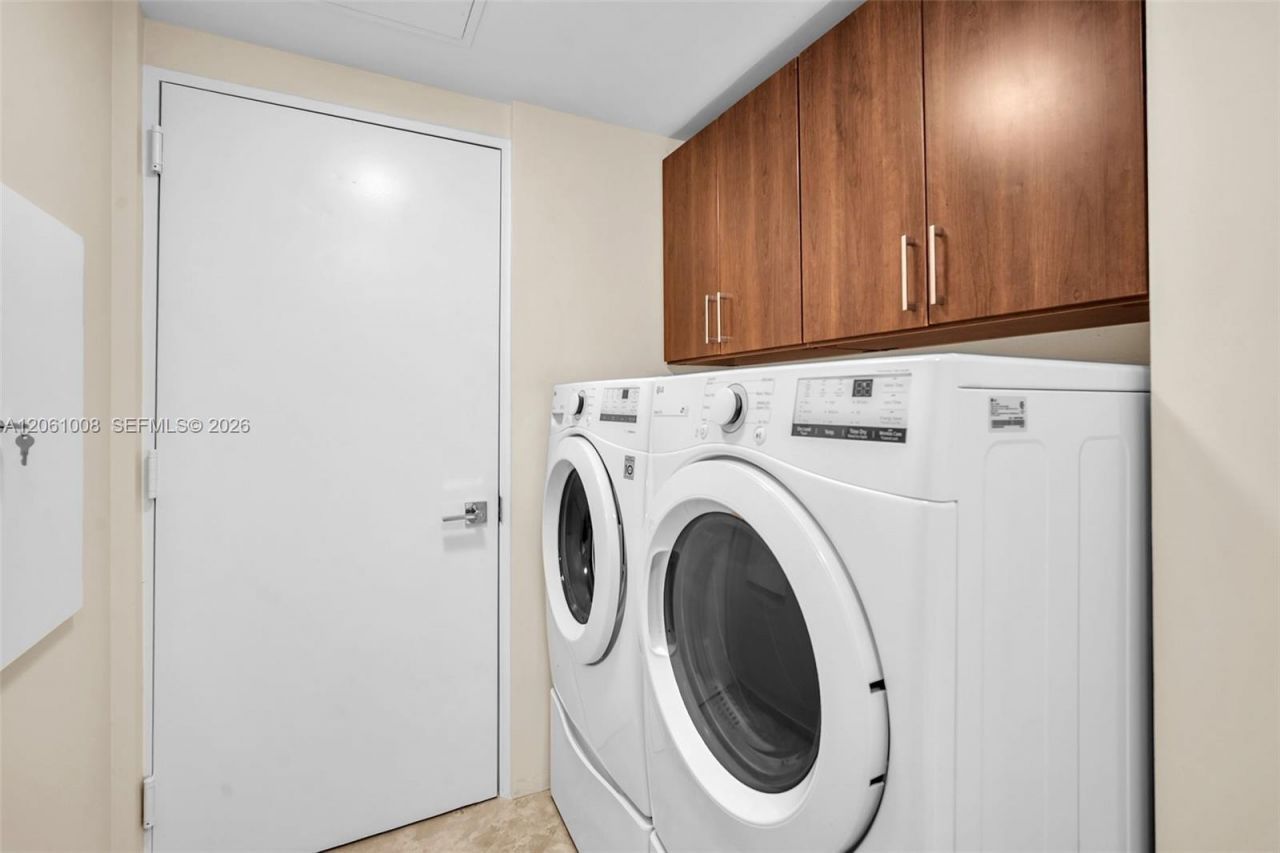 333 Las Olas Way, Unit 3209, Fort Lauderdale, FL 33301 Photo