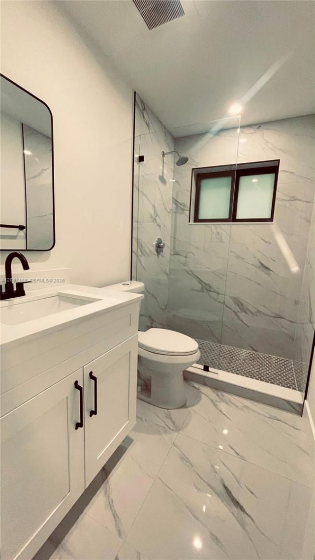 2551 SW 19 Street, Unit 2553, Miami, FL 33145 Photo