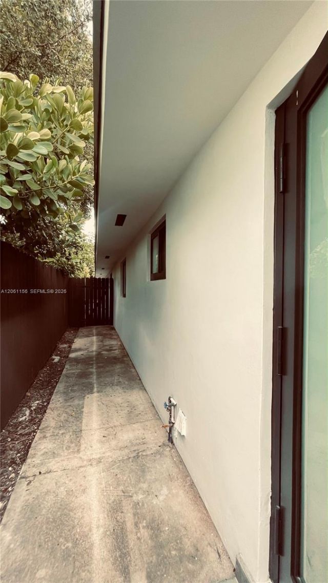 2551 SW 19 Street, Unit 2553, Miami, FL 33145 Photo