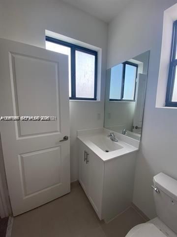 575 NE 208th Ter, Unit 575, Miami, FL 33179 Photo