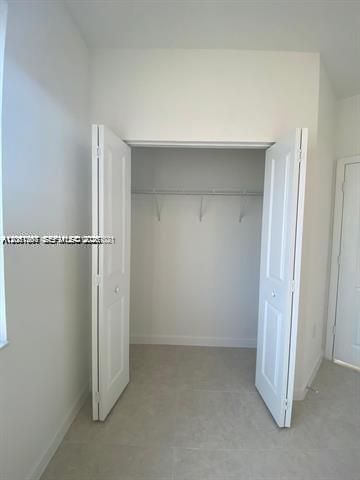 575 NE 208th Ter, Unit 575, Miami, FL 33179 Photo