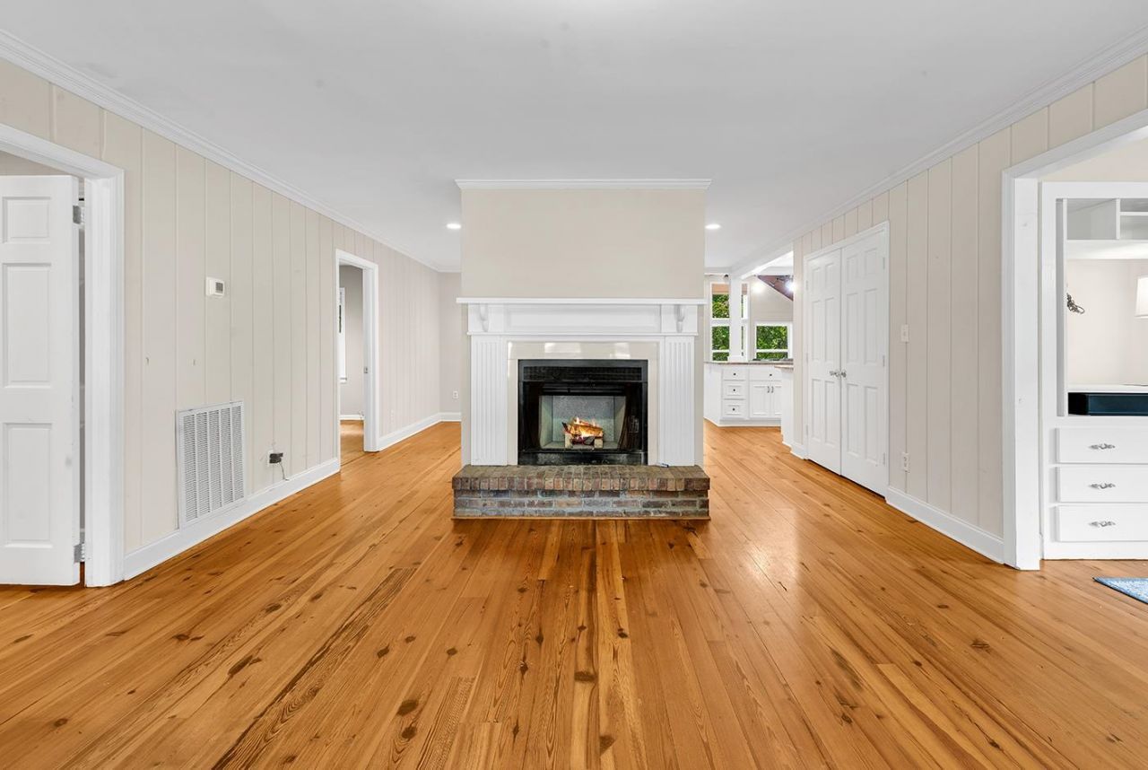 3338 Kings River Rd. Photo 8
