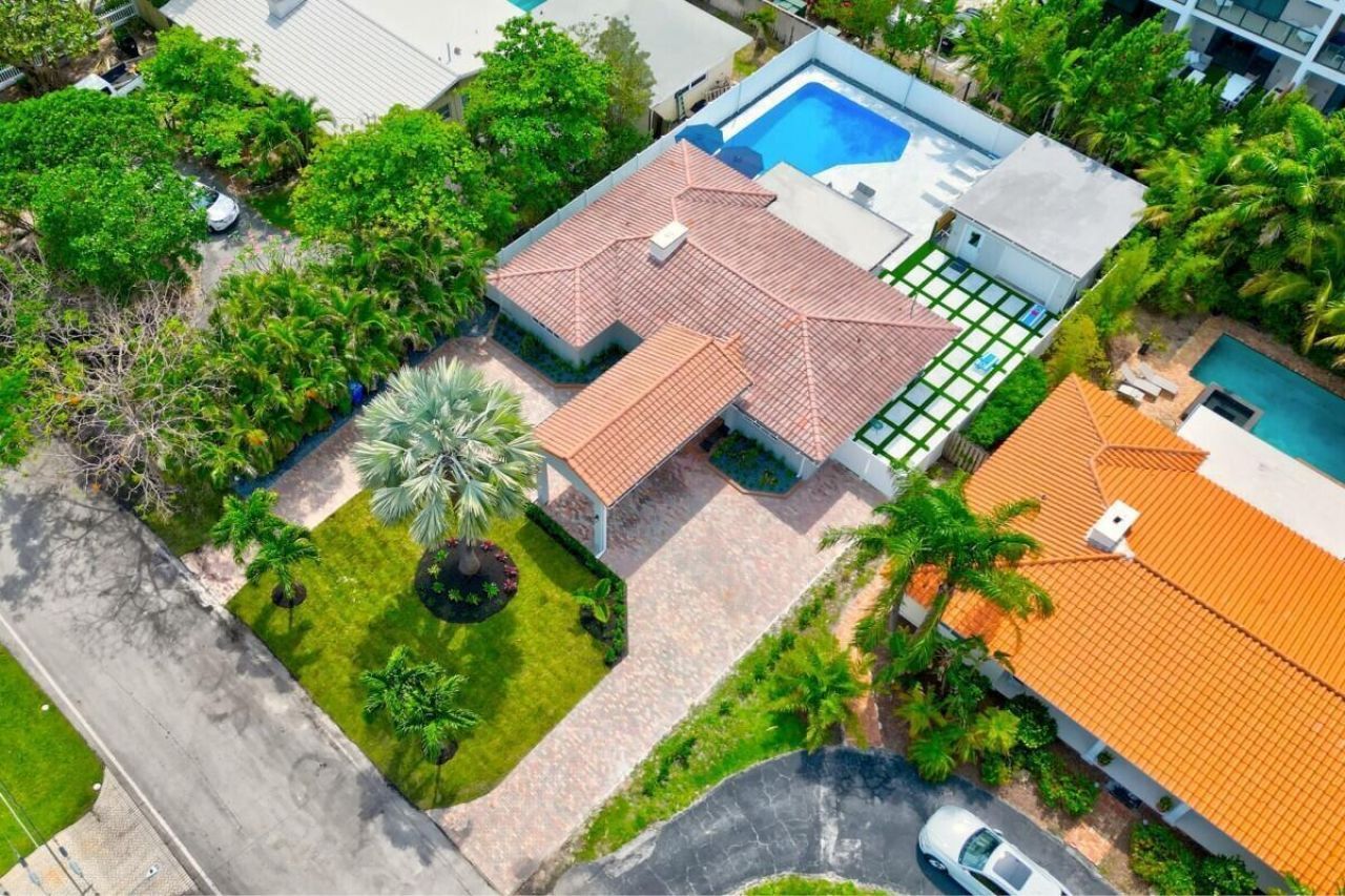 3025 Center Avenue, Fort Lauderdale, FL 33308 Photo