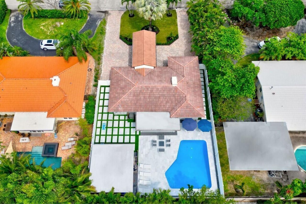 3025 Center Avenue, Fort Lauderdale, FL 33308 Photo