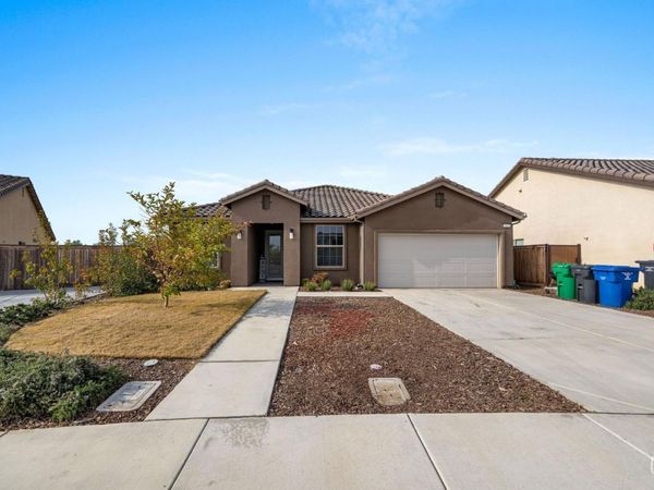3415 Falling Brook Lane, Shafter, CA 93263