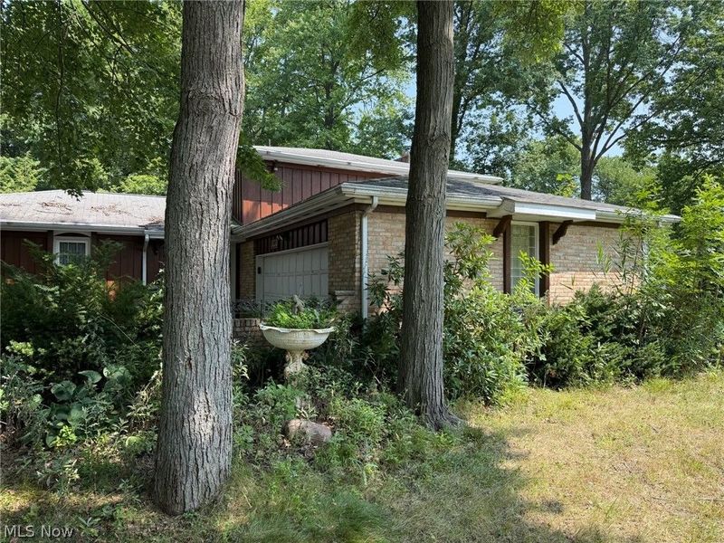 2410 Wagon Trail Street NE, Massillon, OH 44646 Photo 5