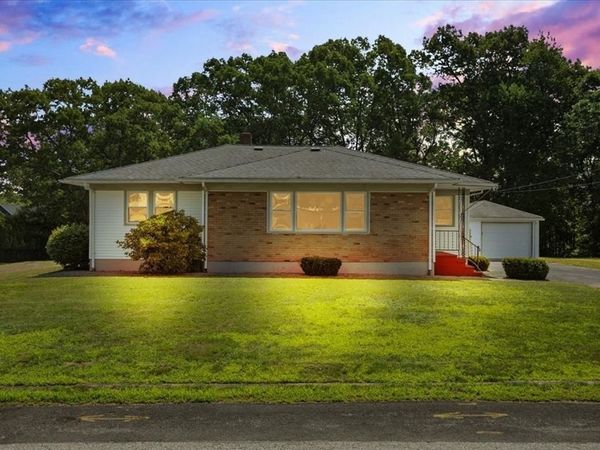 60 Sunhill Road, Taunton, MA 02780