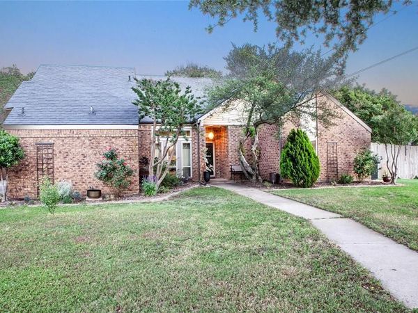 810 Highland Hills Lane, Highland Village, TX 75077