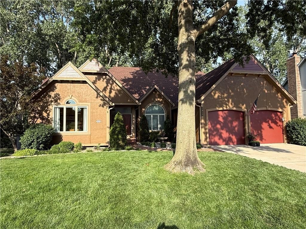 7815 N Revere Drive, Kansas City, MO 64151 Main Photo