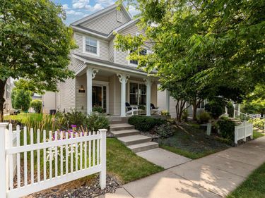 9767 Gable Drive, Eden Prairie, MN 55347