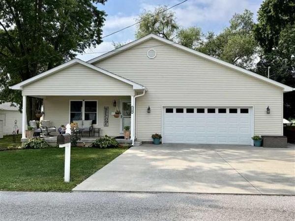 710 Beech Street, Clinton, IN 47842