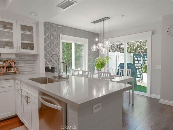 543 Victoria, Unit M, Costa Mesa, CA 92627
