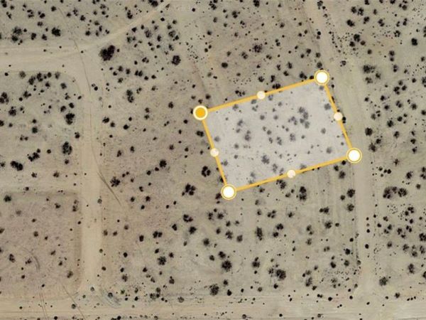 0 ray st, California City, CA 93505
