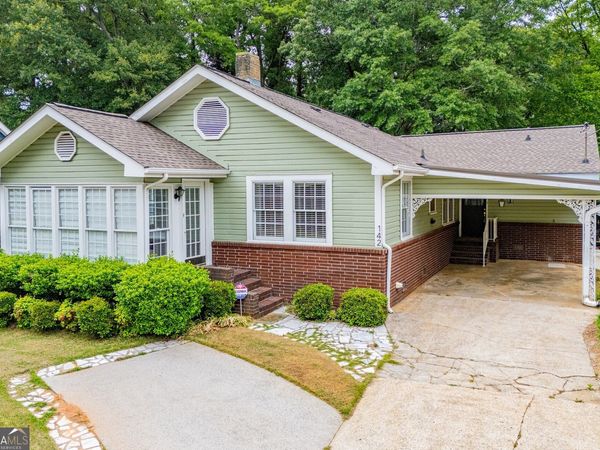 142 Oak Avenue, Carrollton, GA 30117