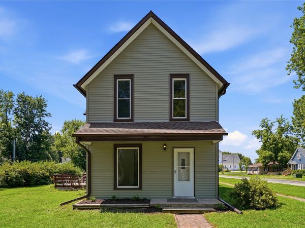 119 Sycamore Street, Cambridge, IA 50046