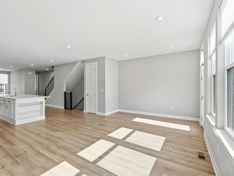 7241 Otley Drive, West Chester, OH 45069 Photo 15