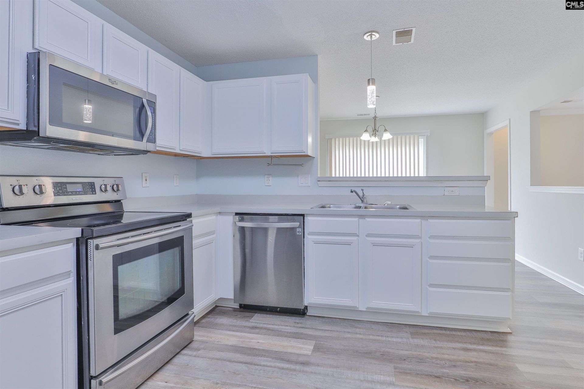 241 Hunters Mill Drive  Photo 11