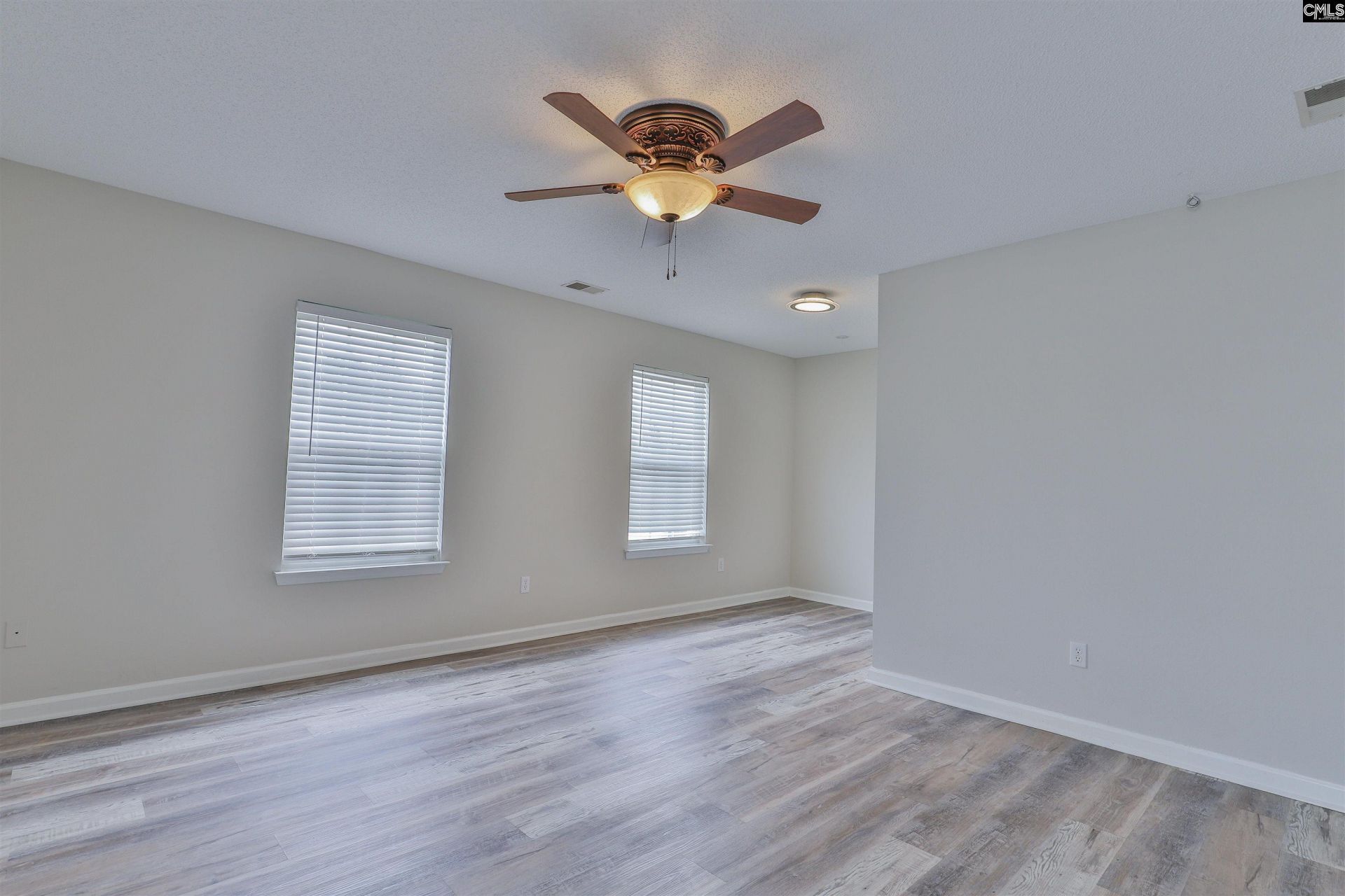 241 Hunters Mill Drive  Photo 15