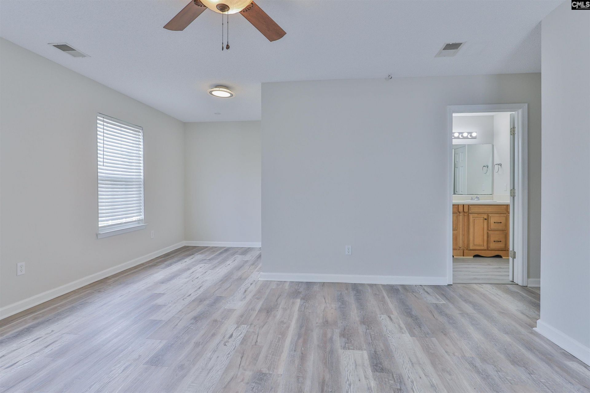 241 Hunters Mill Drive  Photo 17