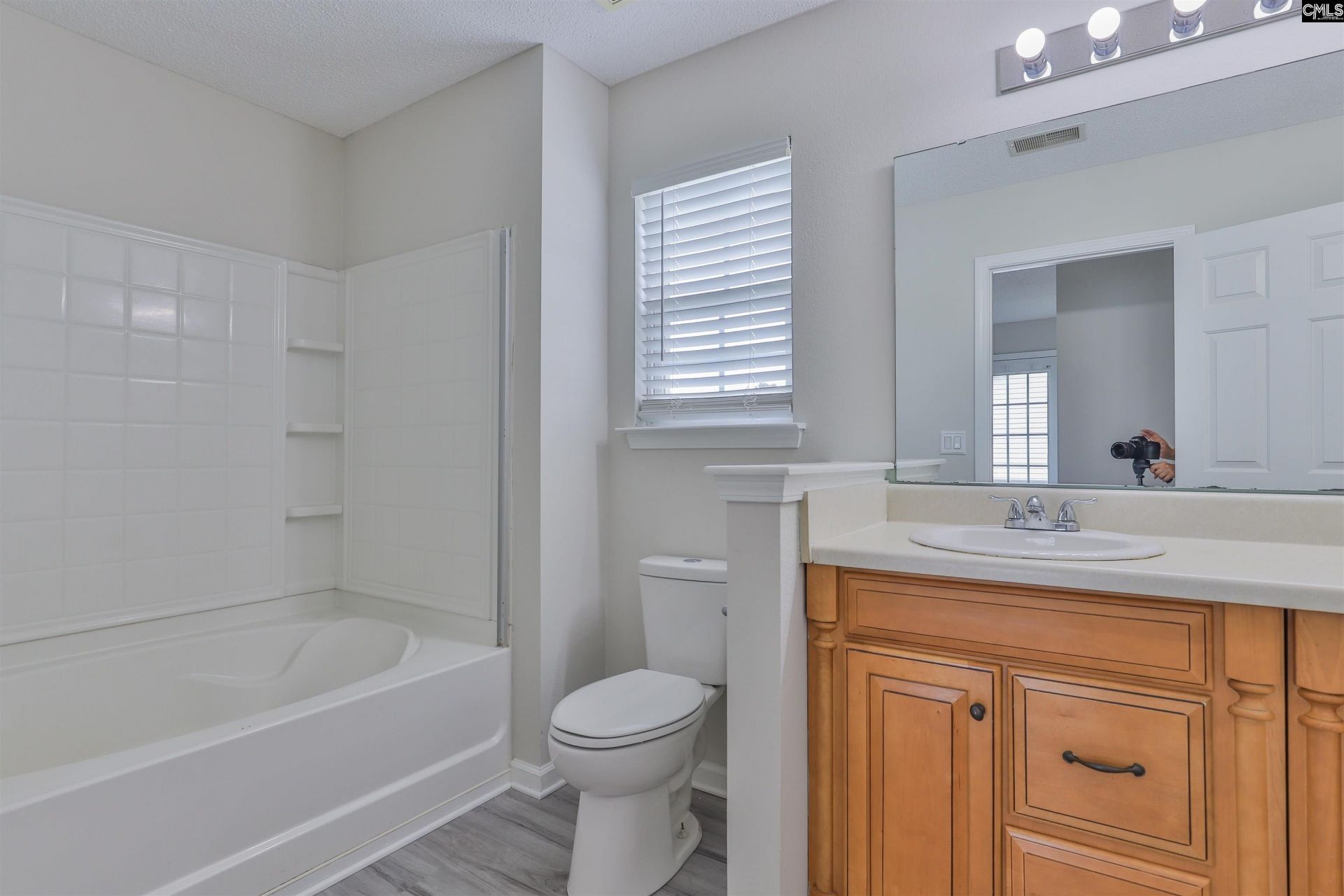 241 Hunters Mill Drive  Photo 18