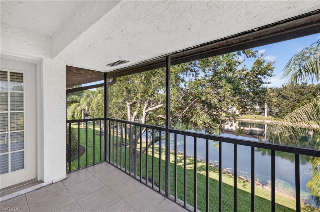 5365 Treetops Dr , Unit S206, Naples, FL 34113 Photo