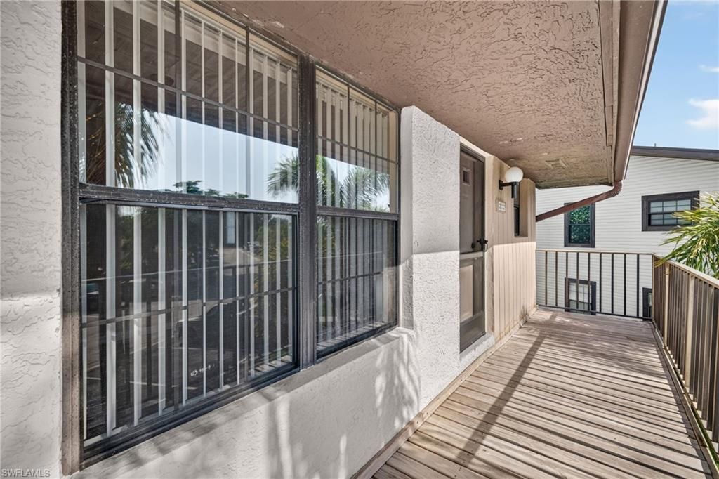 5365 Treetops Dr , Unit S206, Naples, FL 34113 Photo
