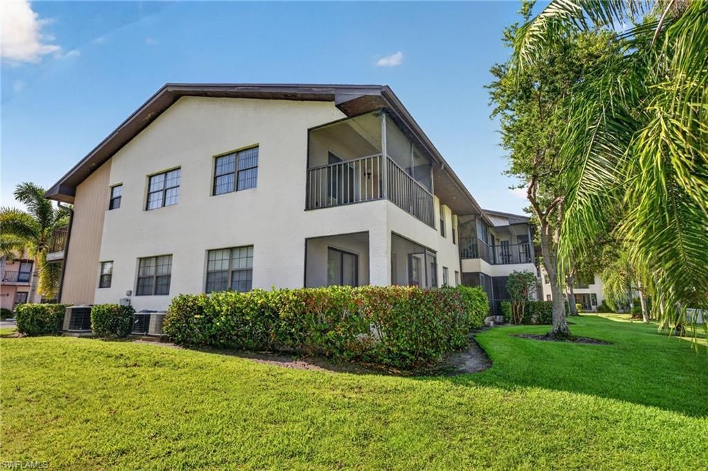 5365 Treetops Dr , Unit S206, Naples, FL 34113 Photo