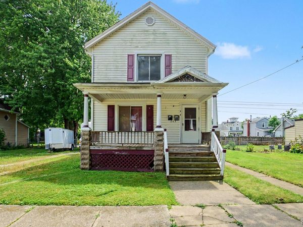 242 N Elizabeth Street, Marine, Mi 48039