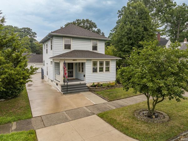 2225 Curdes Avenue, Fort Wayne, IN 46805