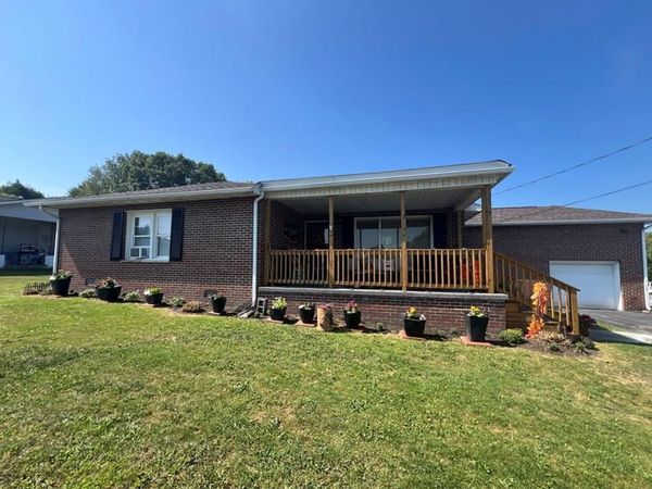 336 South Eisenhower Drive, BECKLEY, WV 25801