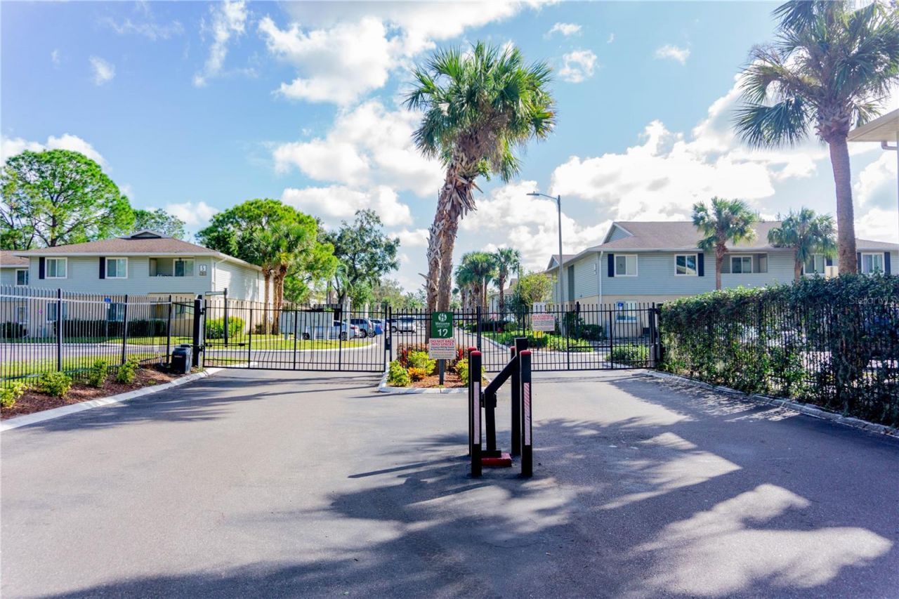 237 Red Maple Place , Brandon, FL 33510 Photo
