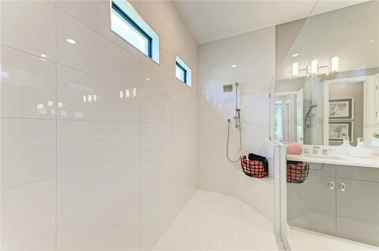 5060 Simons Court, Lakewood Ranch, FL 34211 Photo