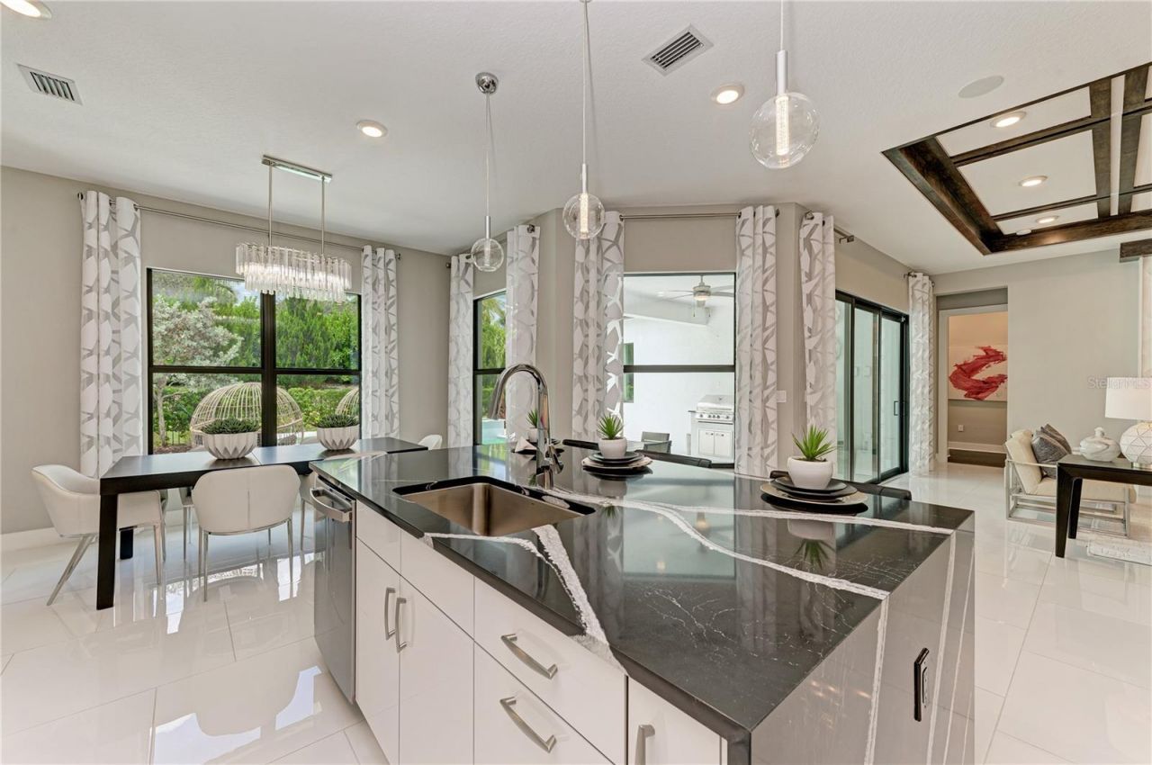 5060 Simons Court, Lakewood Ranch, FL 34211 Photo