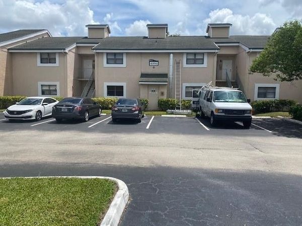 4096 N PINE ISLAND Road N, Unit 2110, Sunrise, FL 33351
