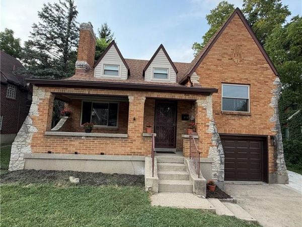 49 W Maplewood Avenue, Dayton, OH 45405