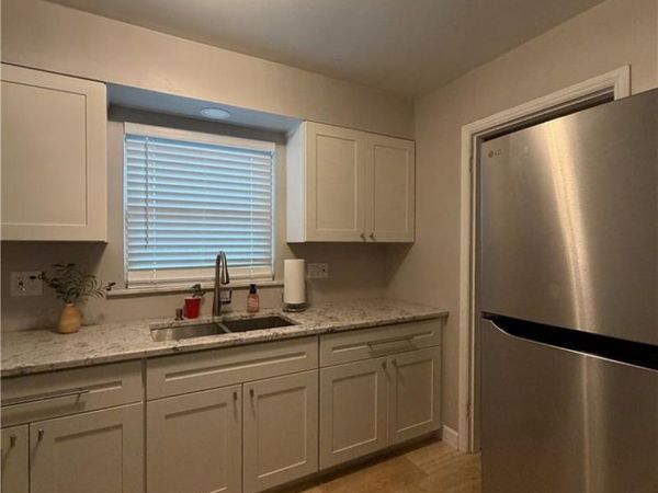 49 W Maplewood Avenue, Dayton, OH 45405
