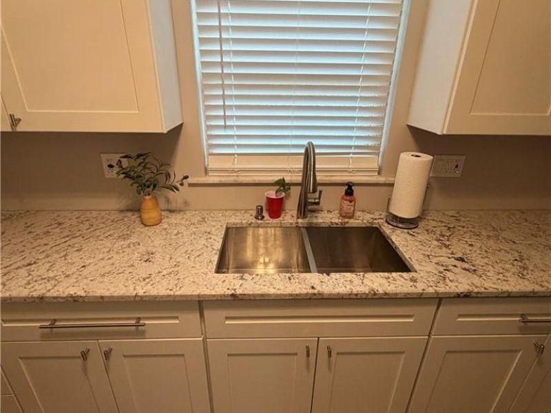 49 W Maplewood Avenue, Dayton, OH 45405 Photo 7