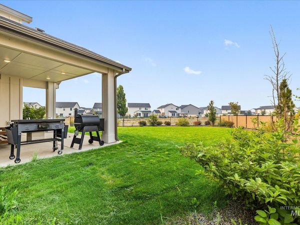 6883 W Mattawa Dr, Meridian, ID 83646
