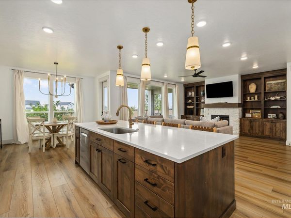 6883 W Mattawa Dr, Meridian, ID 83646