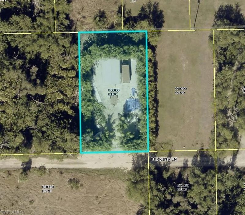 3616 Perkins Ln, Saint James City, FL 33956 Photo